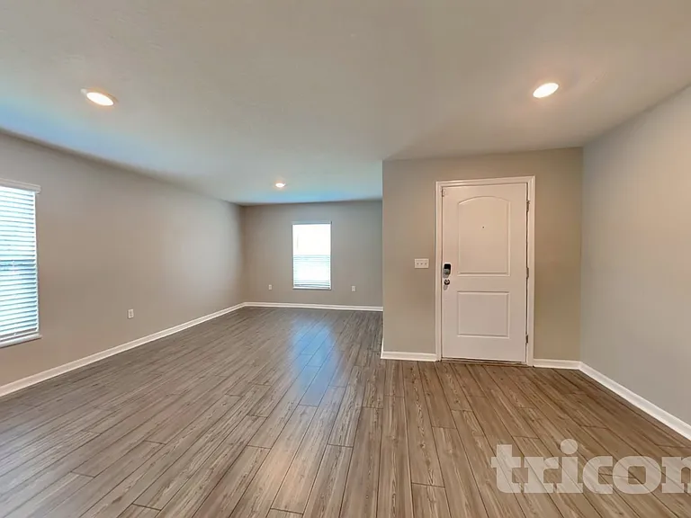 443 Underwood Trl — Photo 5