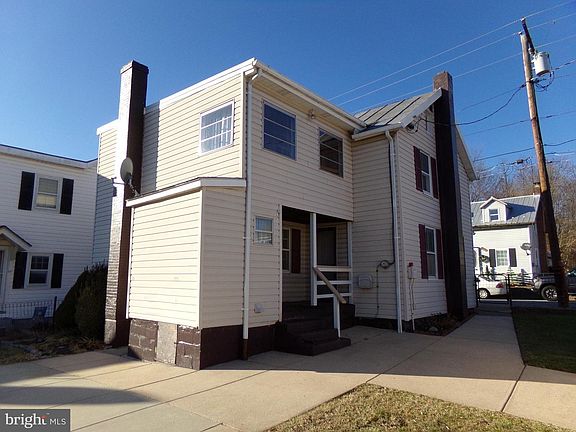 4th image of 116 E Chapline St