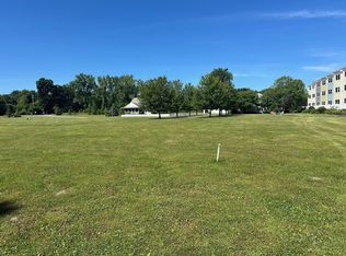 110 Diamond Point Ln, New Buffalo, MI 49117