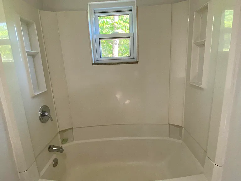61 Pointview Rd #2 — Photo 29