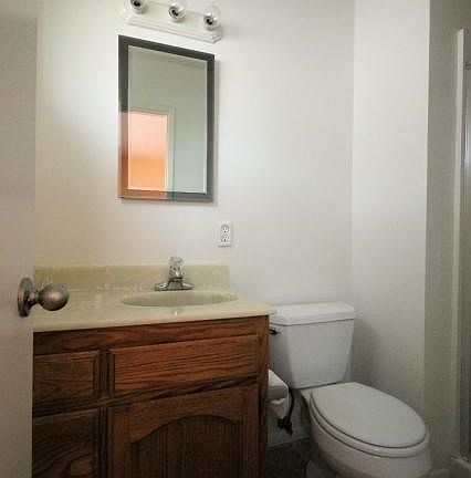 3rd image of 1598 Brentwood Dr