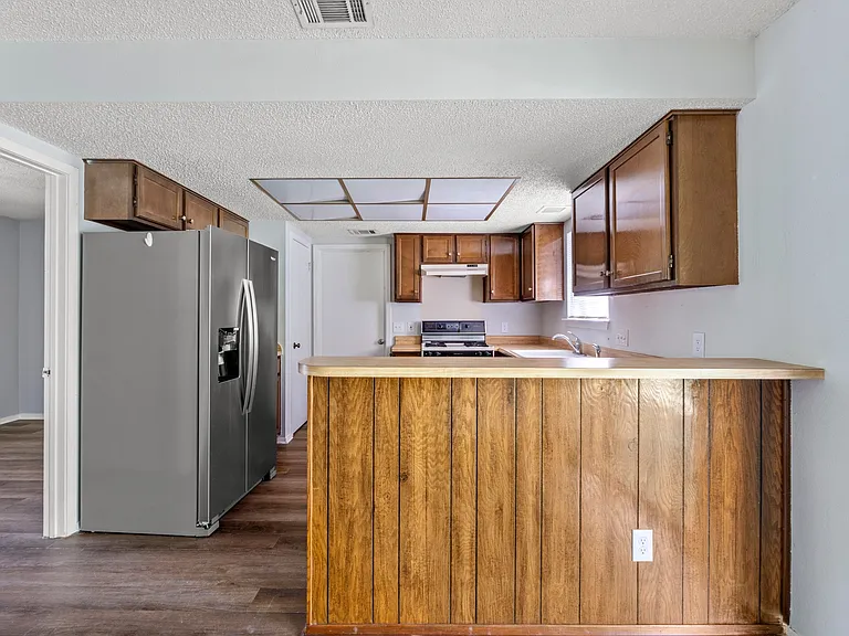 11809 Eubank Dr — Photo 9
