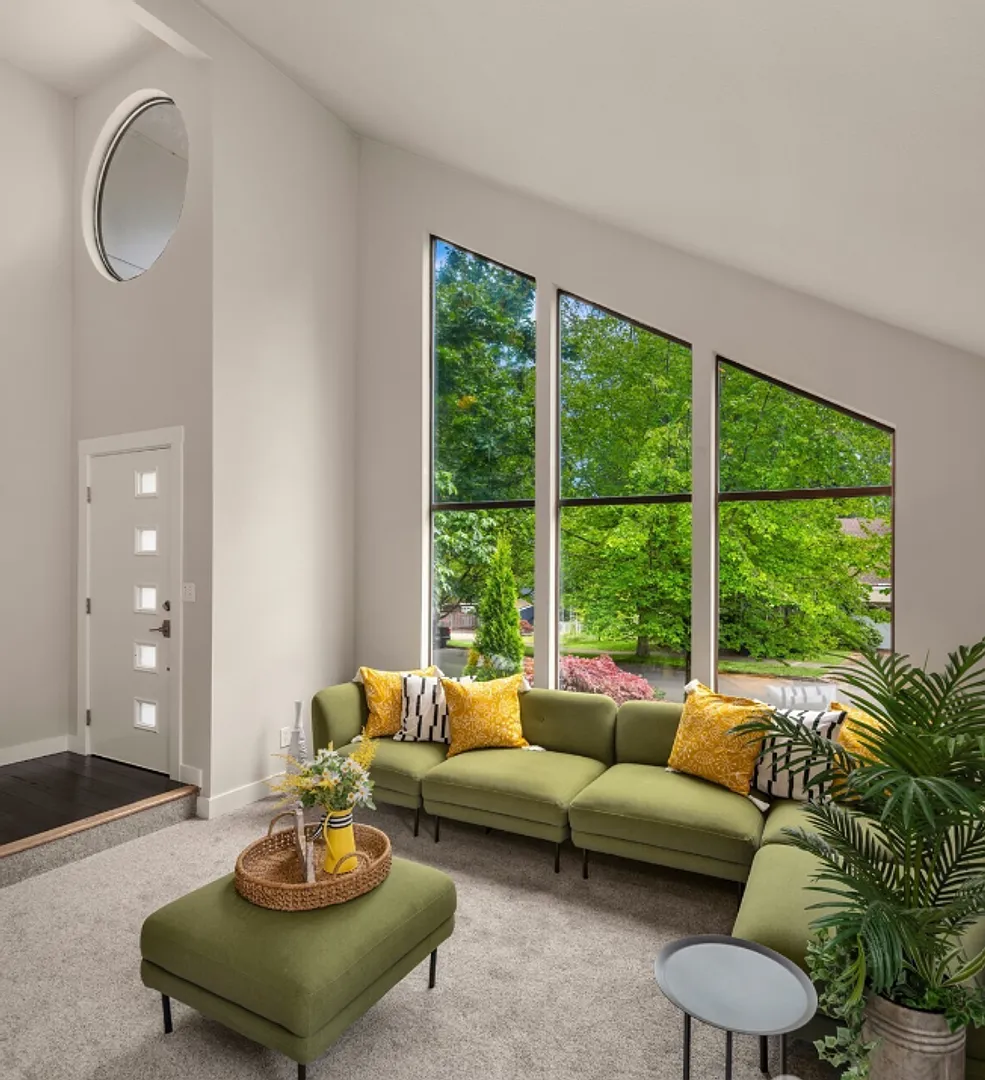 Beautifully Updated 4-Bedroom Home in Kirkland's Highlands Neighborhood! — Photo 2