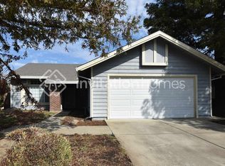 8023 Pinot Noir Way, Sacramento, CA