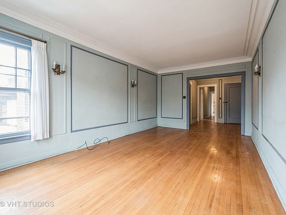 4th image of 1064 W North Shore Ave APT 2W