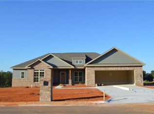 106 Crescent Dr, Enterprise, AL 36330