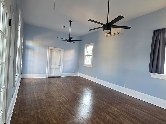 4th image of 1322 Esplanade Ave #C