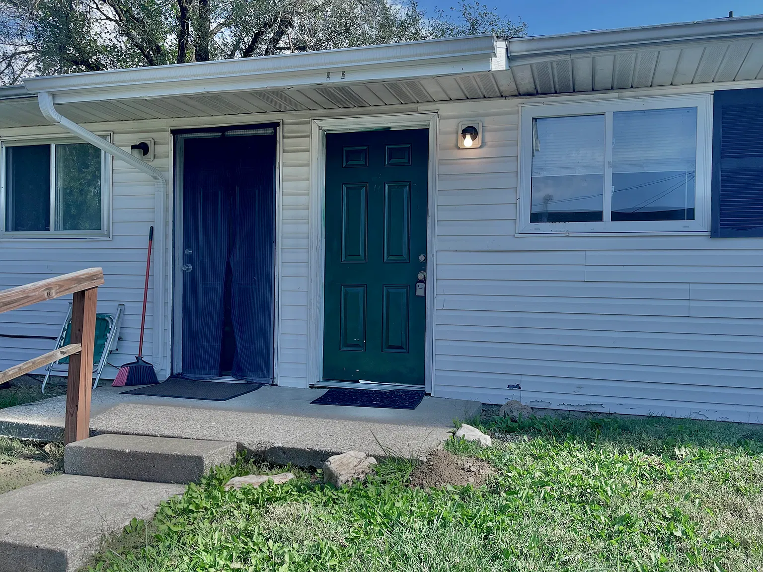 2 bed, 728 sqft, $875 — Photo 1