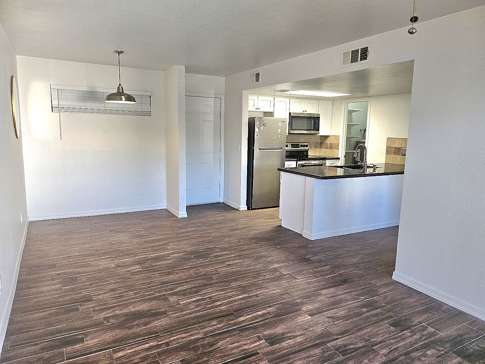 1st image of 4313 N 19th Ave APT 202