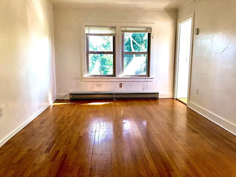 1312 Mill St — Photo 2