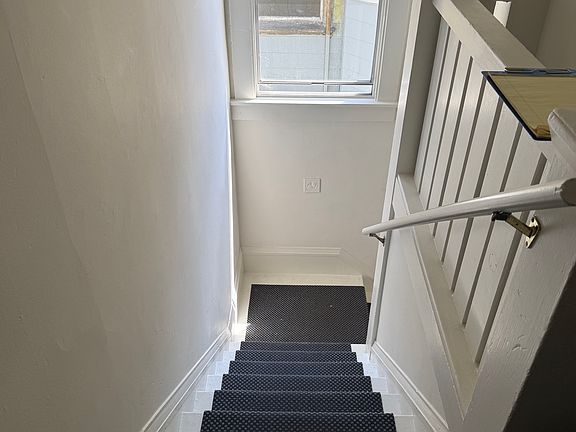 Internal staircase to units A & B