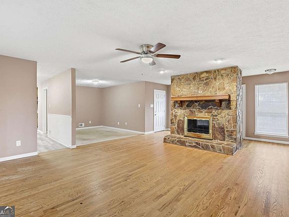 3rd image of 251 Milam Rd