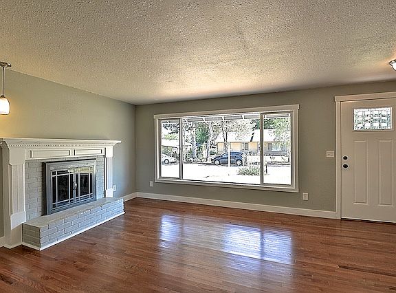 3rd image of 5700 NE 111th St