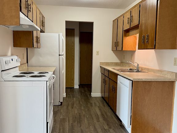 5th image of 32435 George Ferguson Way #226