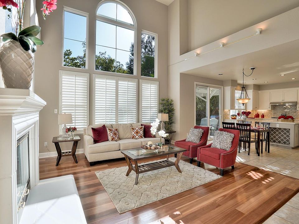 1st image of 19109 Eagle View Dr