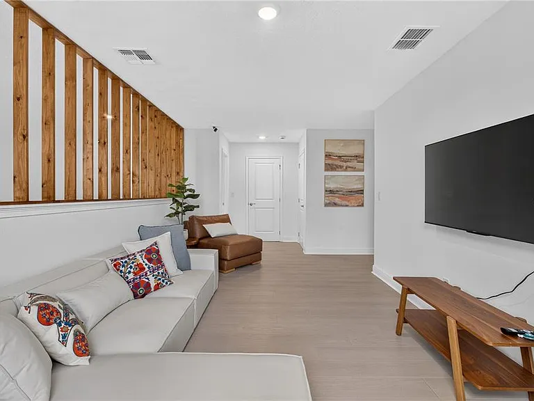 2254 Lost Horizon Way — Photo 22