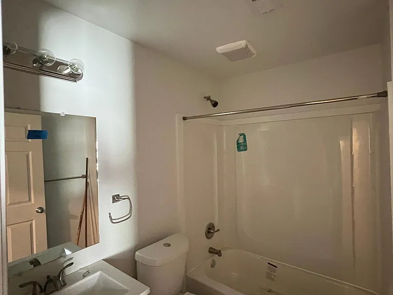 10876 York Rd #4 — Photo 2