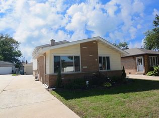 1018 Medinah St, Bensenville, IL 60106