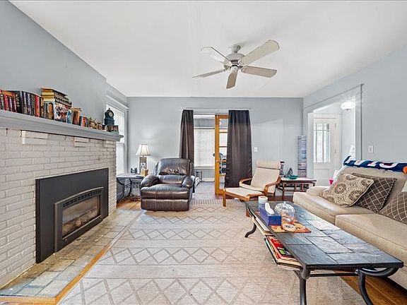 3rd image of 63 Lathrop Ave