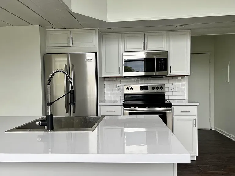 288 Cumberland St #300 — Photo 2