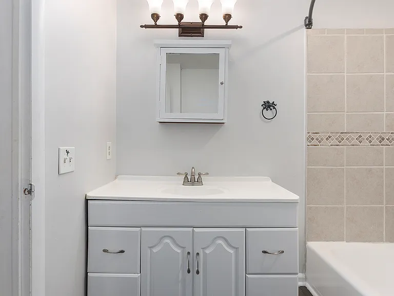 7115 Robin Ln — Photo 12