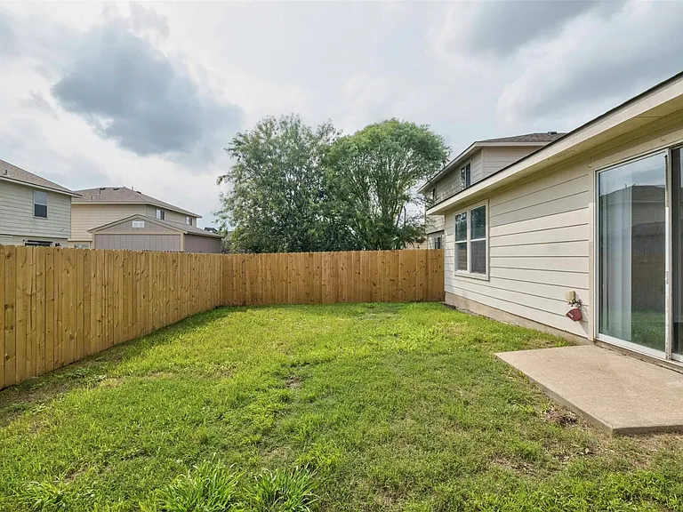 12409 Sky Harbor Dr — Photo 25