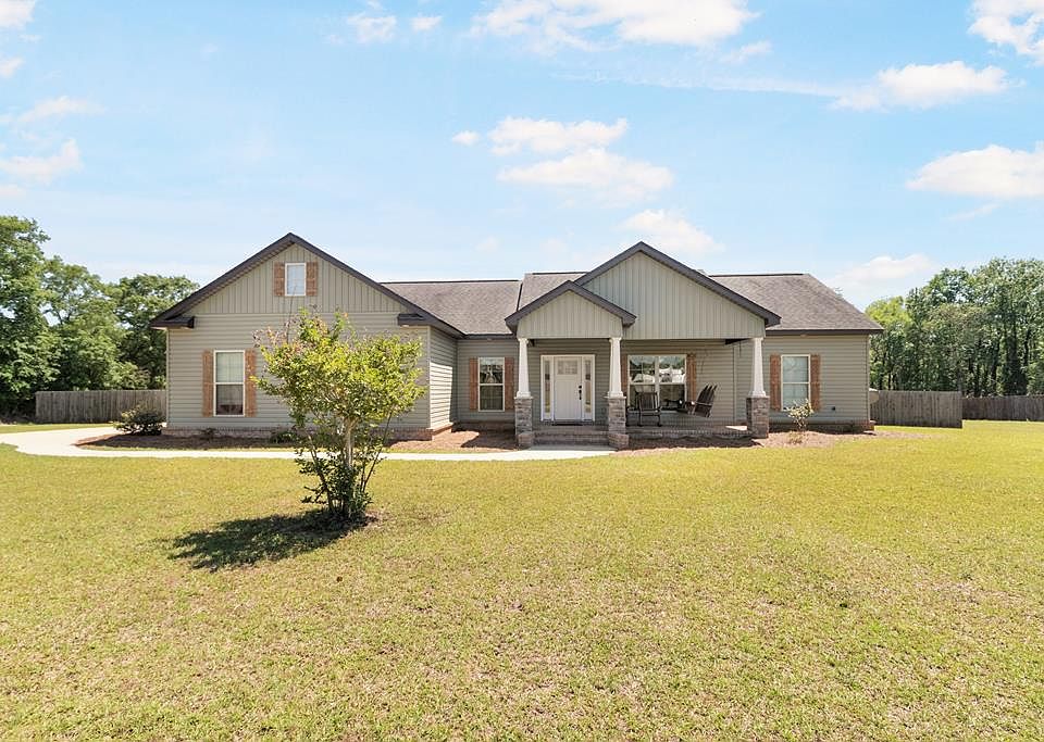 1st image of 486 Deer Creek Dr