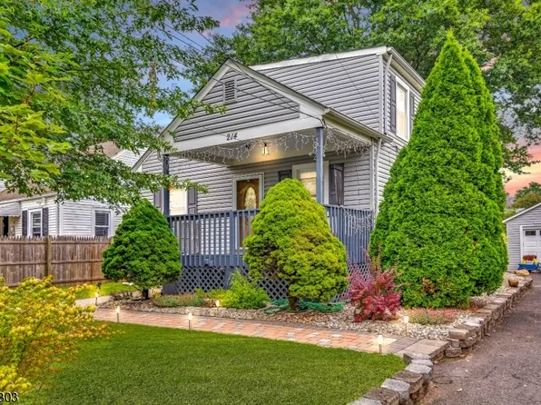 214 N 3rd Ave, Manville Boro, NJ 08835