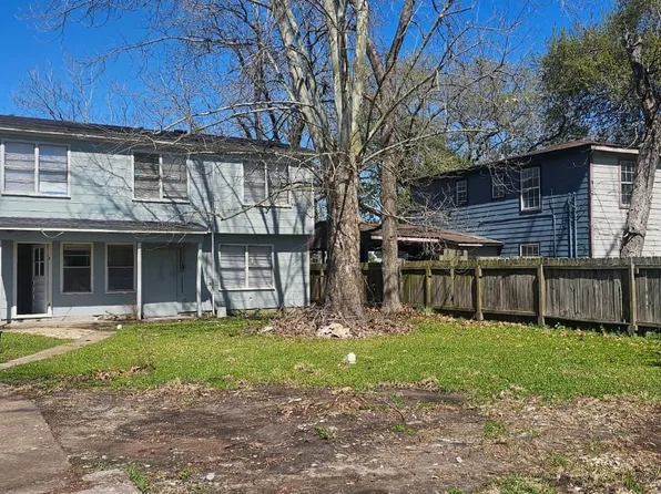 1217 3rd Ave N, Texas City, TX 77590