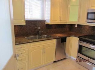 3302 NE 192nd St, Aventura, FL 33180