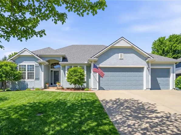21936 W 175th Ter, Olathe, KS 66062