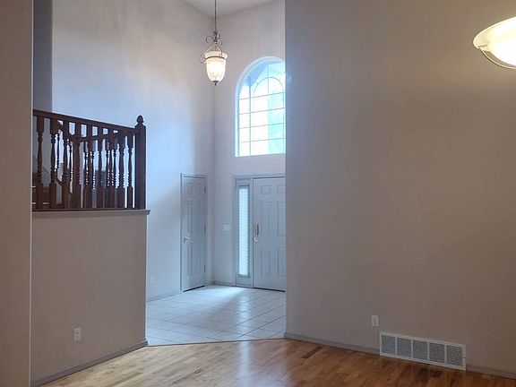 5th image of 133 River View Dr
