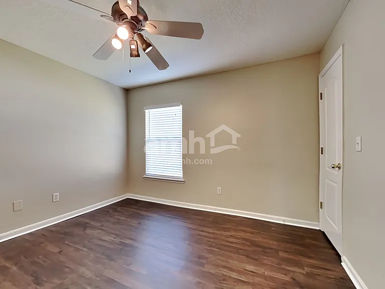 1756 Hollow Glen Dr — Photo 14