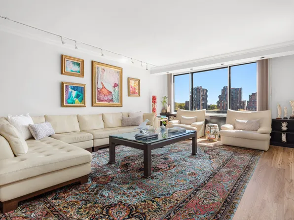 530 East 72nd Street image 3 of 21