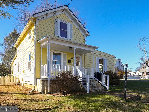 4th image of 111 Treadwell St
