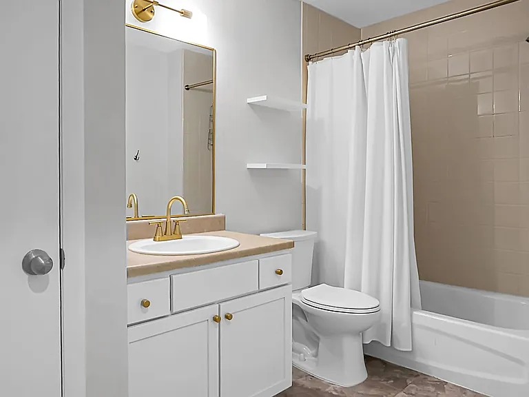 278 Alexandra Dr #2 — Photo 31
