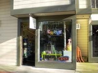 374 1st St, Benicia, CA 94510