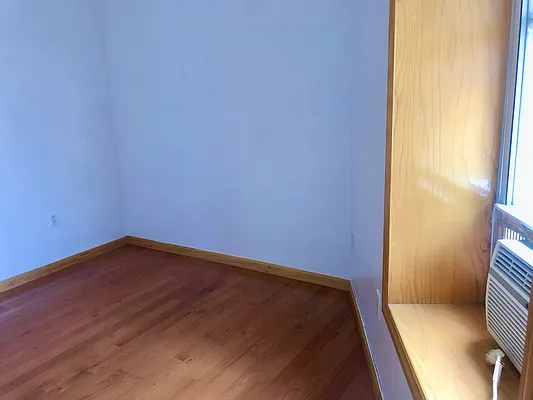 Rented by Century 21 New Golden Age Realty | media 4