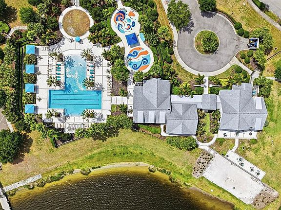 3rd image of 11218 Spring Point Cir