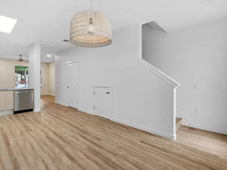 7805 Cooper Ln #606 — Photo 5