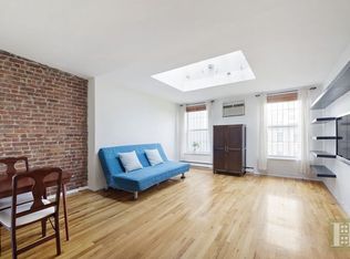 354 W 23rd St APT 4B, New York, NY