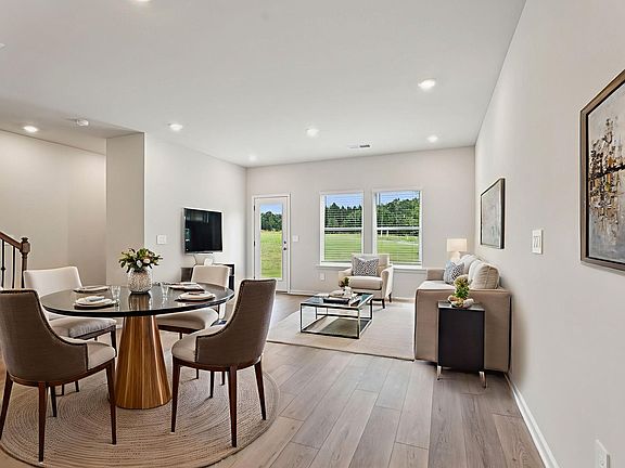 The Jewel floorplan with the Elemental White interior package.