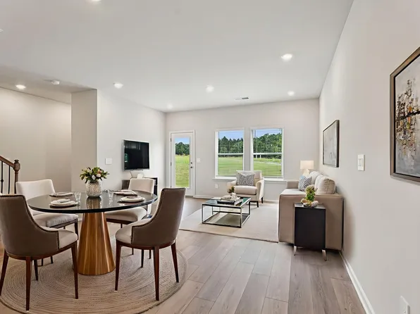 5522 Cosimo Rd, Fairburn, GA 30213