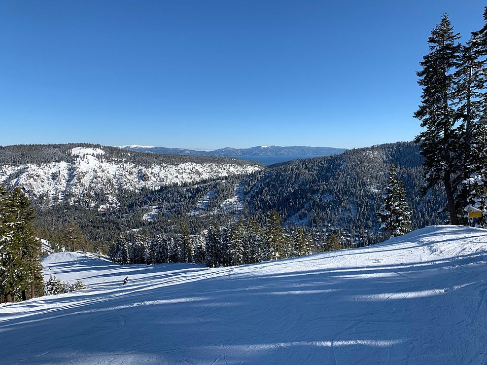2nd image of 285 E Main St