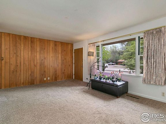 4th image of 601 W Prospect Rd