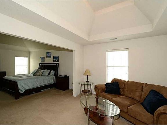 Master Bedroom sitting area