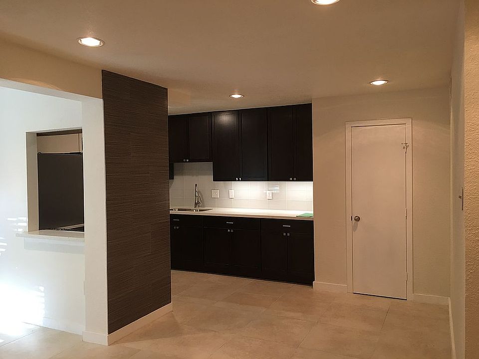 1st image of 4044 Buena Vista St APT 110
