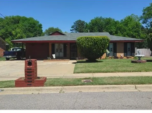 311 Linda Ln, Montgomery, AL 36108