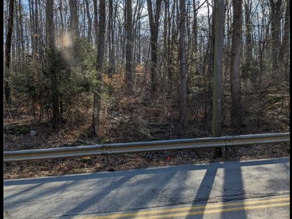 E Haddam Colchester Tpke, East Haddam, CT 06423