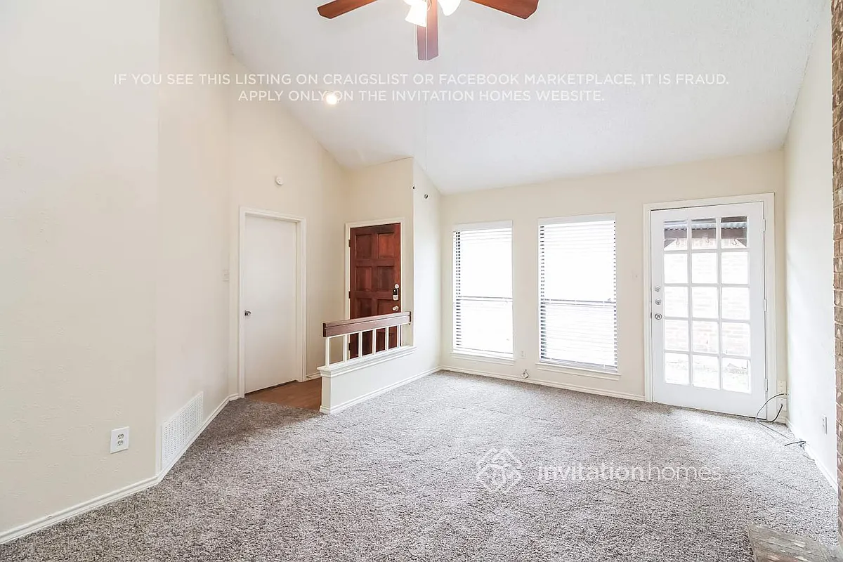 Building Photo - 3703 Clover Hill Ln